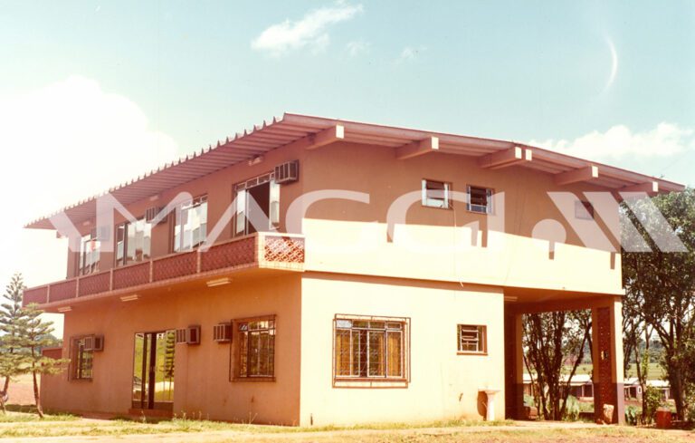 Primeira sede, em São Miguel do Iguaçu - 1978.